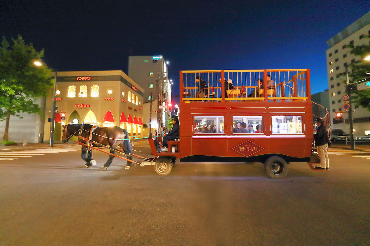 馬車BAR(HOTEL NUPKA/ホテルヌプカ)