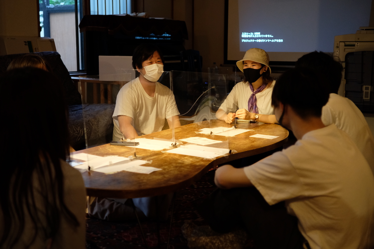 北海道大学の学生たちと