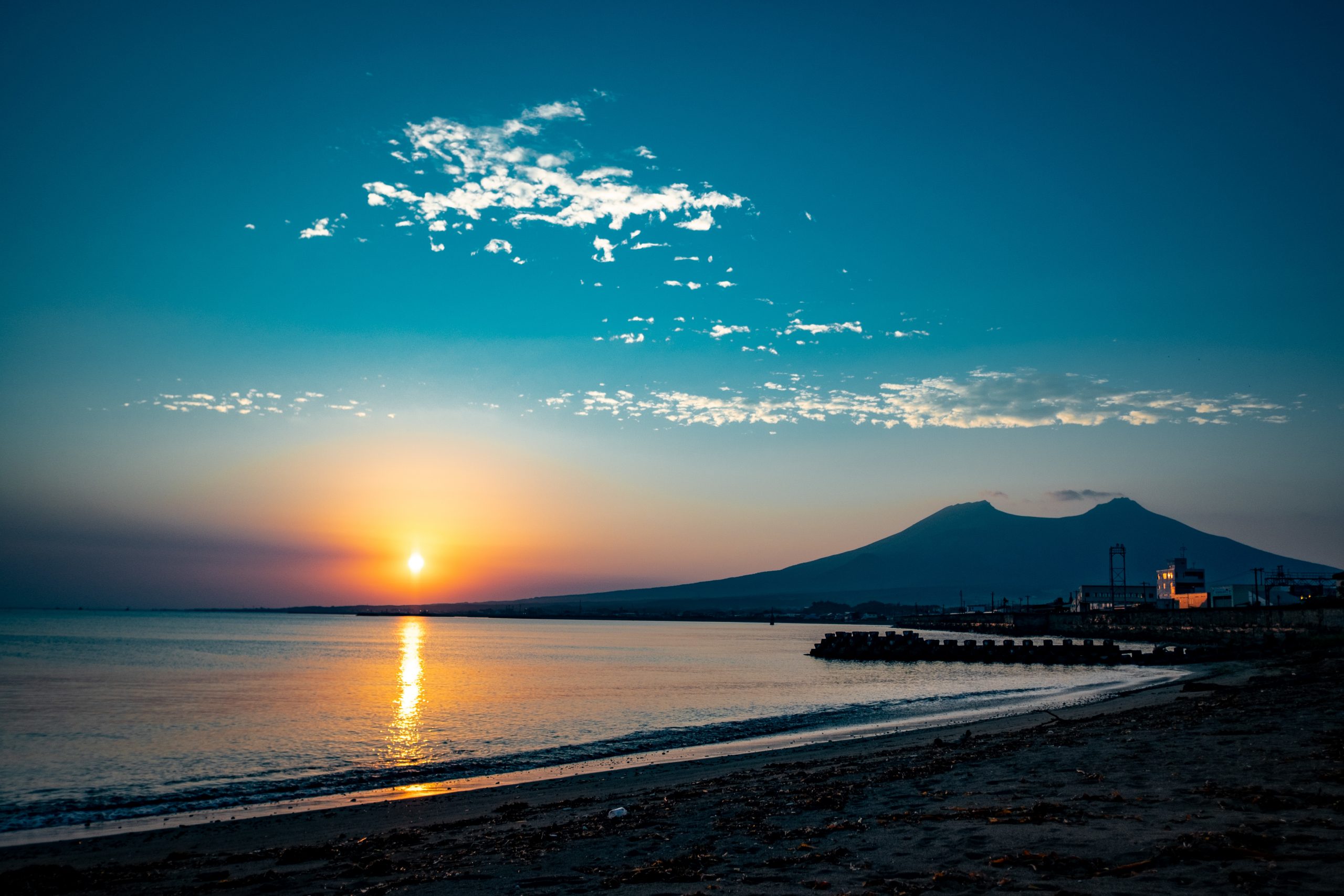 駒ヶ岳と夕陽